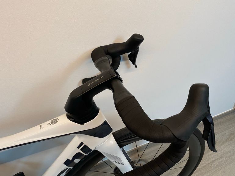 Used Bianchi Oltre Comp Ultegra Di2 2024 2024 Road & Gravel — image 10 of 32