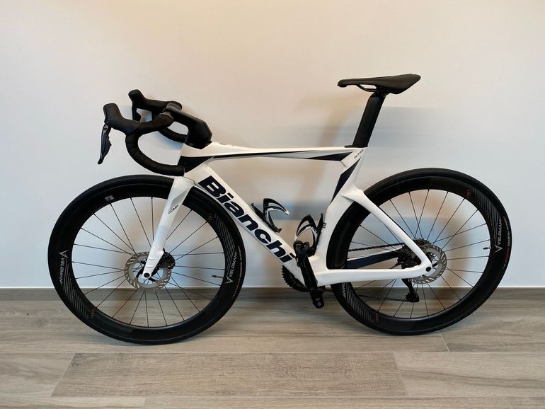 Used Bianchi Oltre Comp Ultegra Di2 2024 2024 Road & Gravel — image 27 of 32