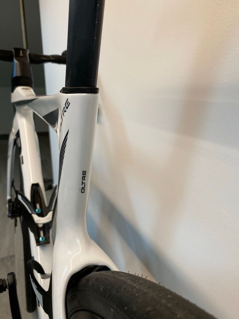 Used Bianchi Oltre Comp Ultegra Di2 2024 2024 Road & Gravel — image 22 of 32