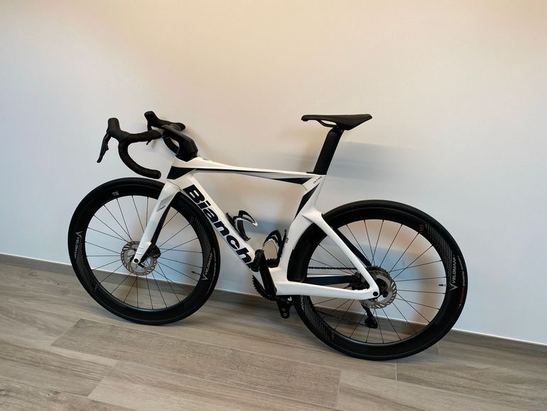 Used Bianchi Oltre Comp Ultegra Di2 2024 2024 Road & Gravel — image 28 of 32