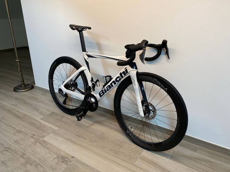 Used Bianchi Oltre Comp Ultegra Di2 2024 2024 Road & Gravel — image 14 of 32