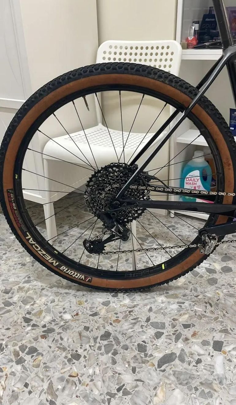 Used Cannondale F-Si Carbon 2 2020 2020 Mountainbike, Black — image 3 of 4