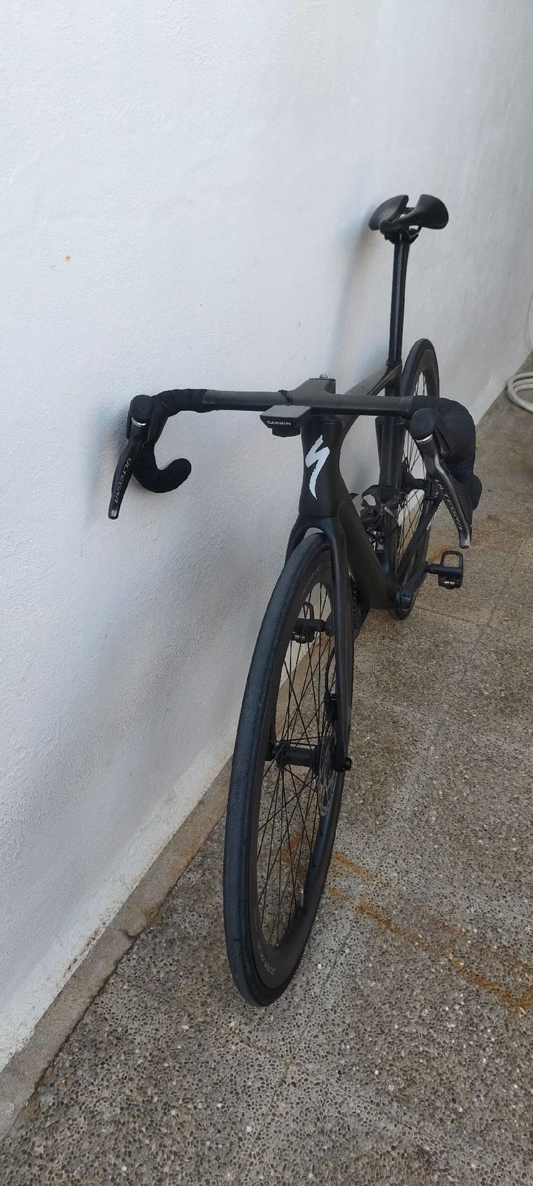 Used Specialized Tarmac Shimano Ultegra Di2 2023 Road & Gravel — image 3 of 5