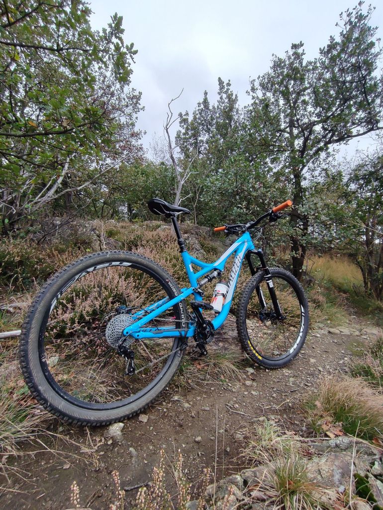 Used Specialized Stumpjumper FSR Comp EVO 650b 2015 2015 Mountainbike, Blue, 27.5 — image 3 of 4