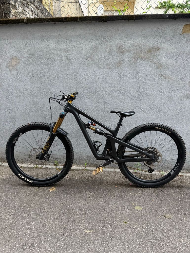 Used Yeti SB150 T2 2021 2021 Mountainbike — image 2 of 10