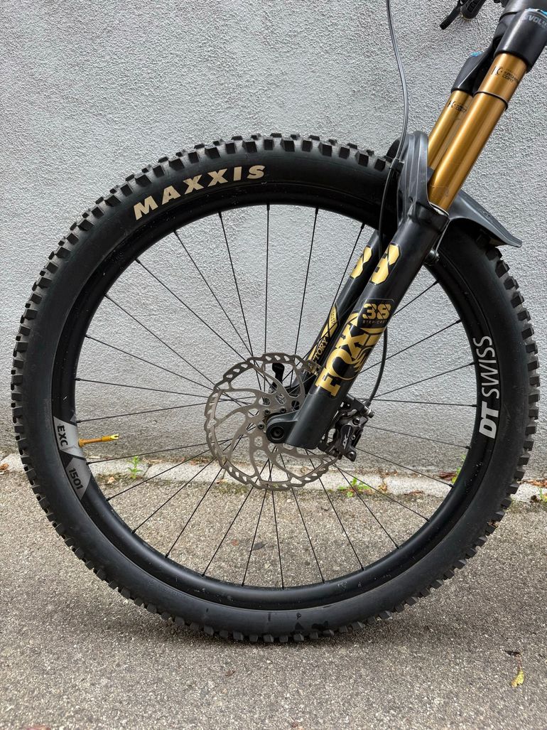 Used Yeti SB150 T2 2021 2021 Mountainbike — image 6 of 10