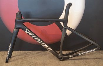 Used Specialized Tarmac SL7 Comp - Rival eTap AXS 2023 Frameset 2023 Road & Gravel, Light Gray — image 5 of 13