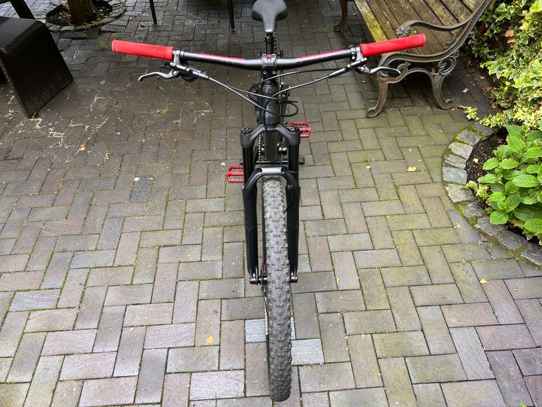 Used Giant Stance Shimano Deore 2023 Mountainbike, Black, 29 — image 7 of 13