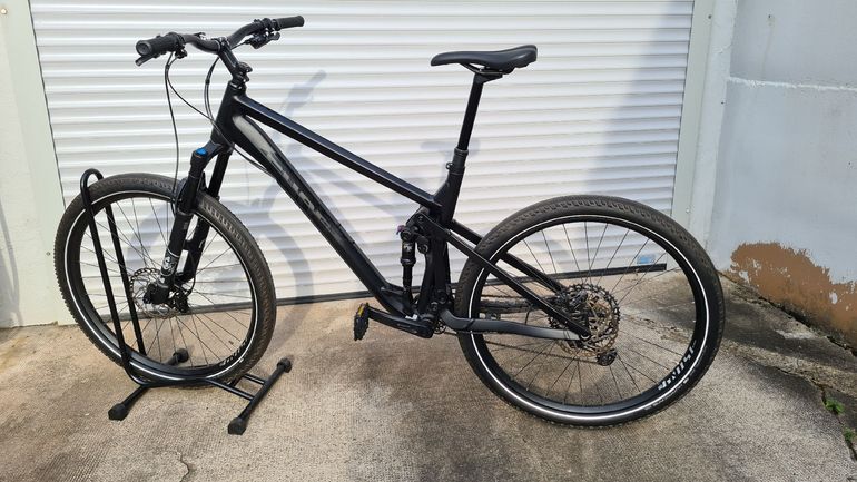 Used Ghost Riot Trail 2022 2022 Mountainbike, Schwarz, 29 — image 2 of 7