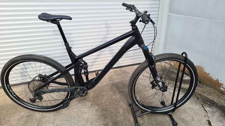 Used Ghost Riot Trail 2022 2022 Mountainbike, Schwarz, 29 — image 1 of 7