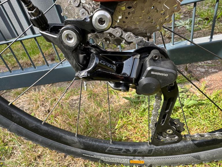 Used Giant Revolt Advanced 3 2024 2024 Road & Gravel, Rot — image 8 of 14