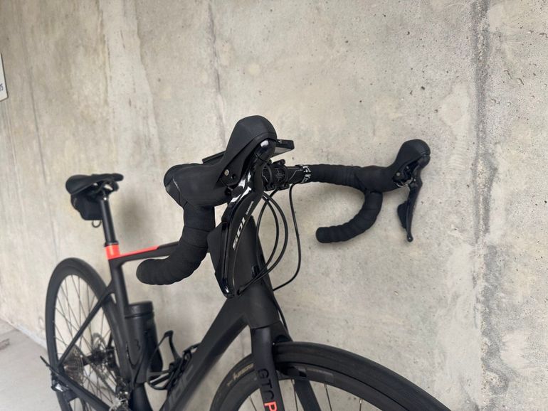 Used CUBE AXIAL WS GTC PRO 2022 2022 Road & Gravel, Black — image 4 of 6