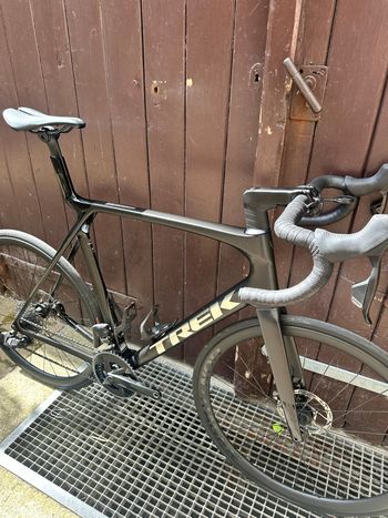 Used Trek Madone SL 5 Gen 8 2025 2025 Road & Gravel — image 4 of 6