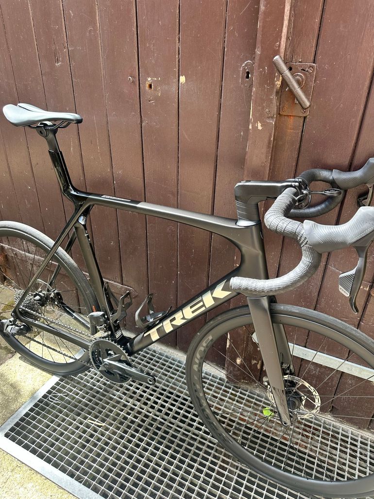 Used Trek Madone SL 5 Gen 8 2025 2025 Road & Gravel — image 4 of 6