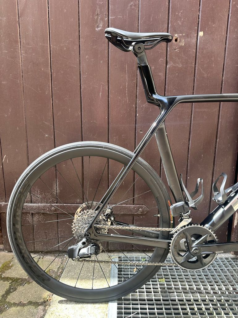 Used Trek Madone SL 5 Gen 8 2025 2025 Road & Gravel — image 6 of 6