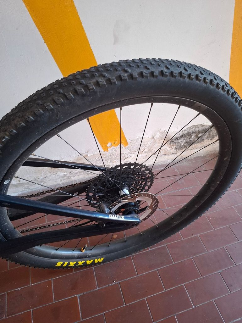 Used Orbea Oiz SRAM X01 Eagle AXS 2022 Mountainbike, Blue, 29 — image 7 of 10