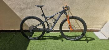 Used Orbea Oiz Shimano Deore XT Di2 2022 Mountainbike — image 2 of 4