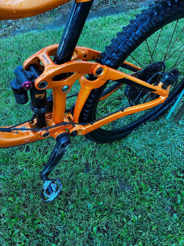 Used Giant Reign 1 2019 2019 Mountainbike, Orange, 27.5 — image 4 of 5