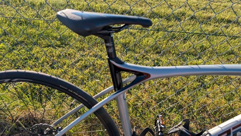 Used Lapierre Xelius SL 5.0 Disc 2021 2021 Road & Gravel, Light Gray — image 8 of 10