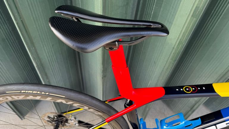 Used Trek Madone SLR 9 AXS Gen 8 2025 2025 Road & Gravel — image 7 of 8