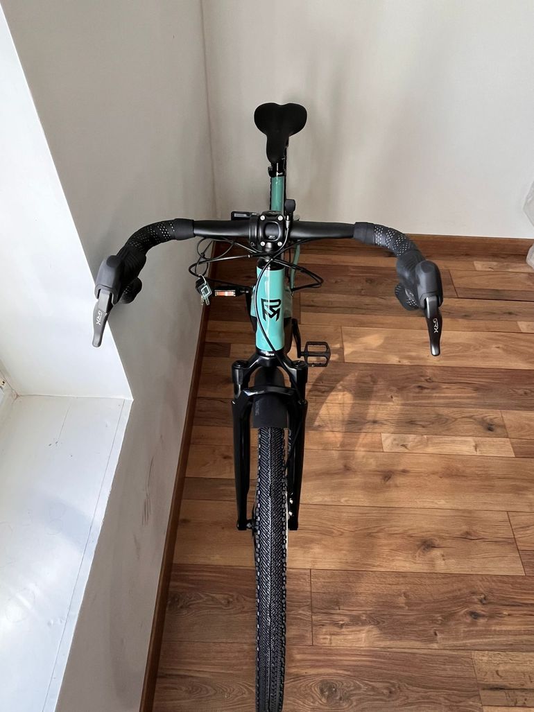 Used Rock Machine GRAVELRIDE INT E700 DI2 - 2023 - L 2023 Road & Gravel, Light Gray — image 11 of 27