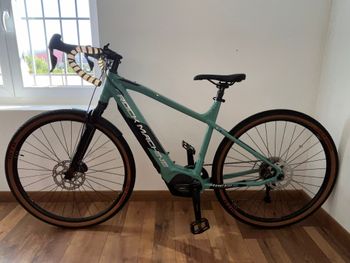 Used Rock Machine GRAVELRIDE INT E700 DI2 - 2023 - L 2023 Road & Gravel, Light Gray — image 4 of 27