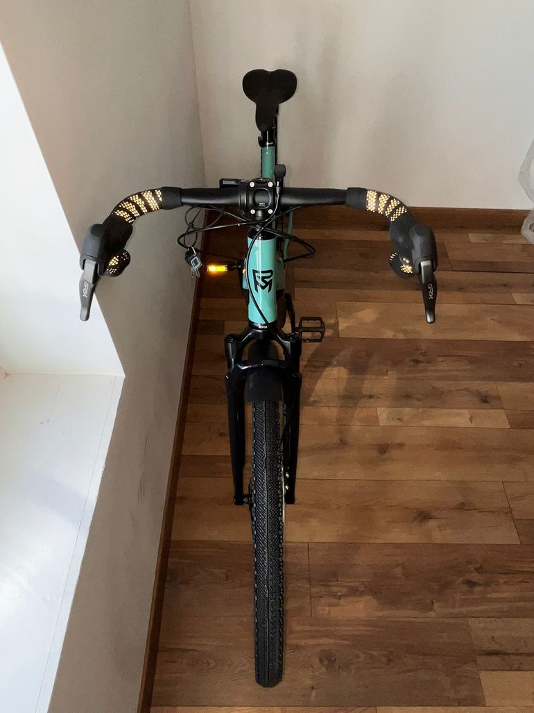 Used Rock Machine GRAVELRIDE INT E700 DI2 - 2023 - L 2023 Road & Gravel, Light Gray — image 10 of 27