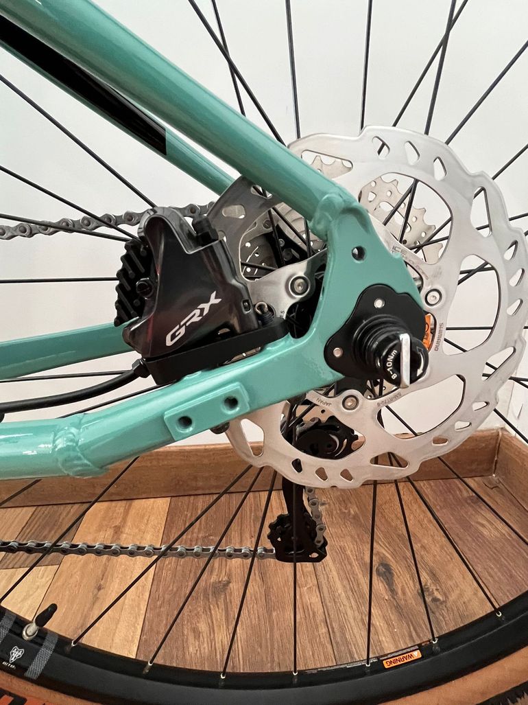 Used Rock Machine GRAVELRIDE INT E700 DI2 - 2023 - L 2023 Road & Gravel, Light Gray — image 26 of 27