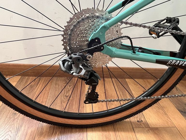 Used Rock Machine GRAVELRIDE INT E700 DI2 - 2023 - L 2023 Road & Gravel, Light Gray — image 24 of 27