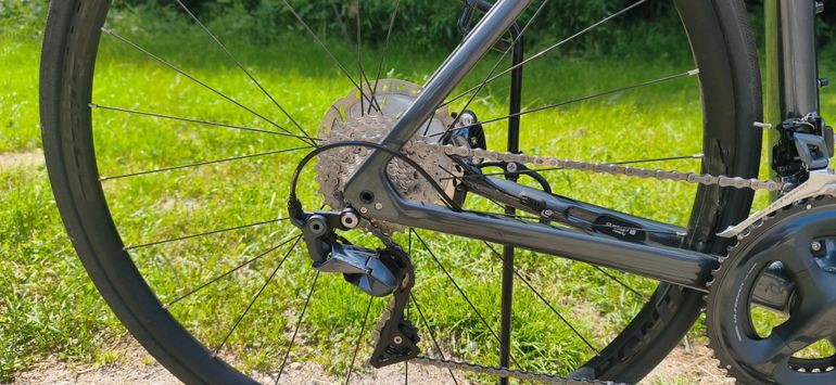 Used Trek Émonda SL 6 Disc Pro 2022 2022 Road & Gravel, Light Gray — image 3 of 11