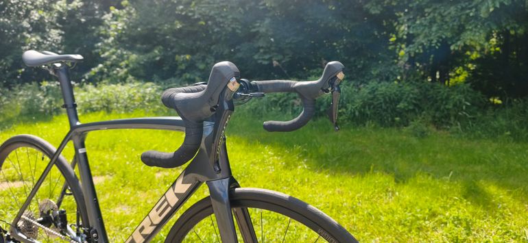 Used Trek Émonda SL 6 Disc Pro 2022 2022 Road & Gravel, Light Gray — image 7 of 11