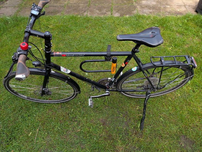 Used VSF Manufaktur VSF-fahrradmanufaktur T-500 - 2019 - 28 Zoll - Diamant Shimano Deor 2019 Urban, Black — image 1 of 7