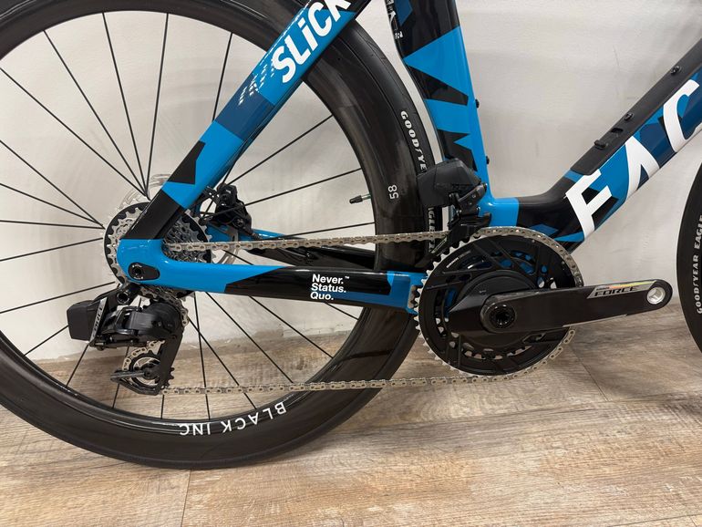 Used Factor SLiCK - SRAM Force w/ Power Meter 2026 2026 Road & Gravel — image 3 of 4
