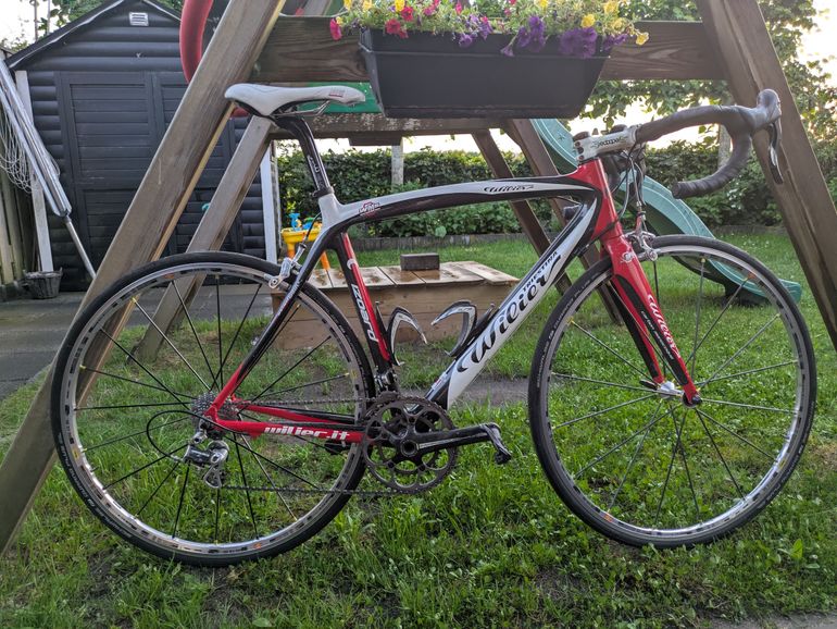 Used Wilier Izoard 2008 Road & Gravel, Red — image 9 of 10
