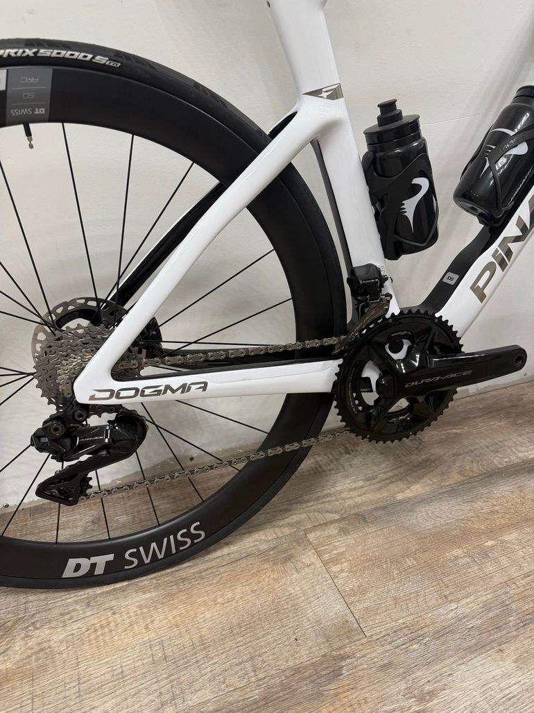 Used Pinarello DOGMA F DURA ACE Di2 2026 2026 Road & Gravel, White — image 3 of 3