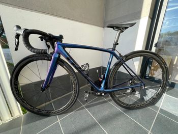 Used Trek Emonda Shimano Dura Ace Di2 2017 Road & Gravel, Blue — image 6 of 7