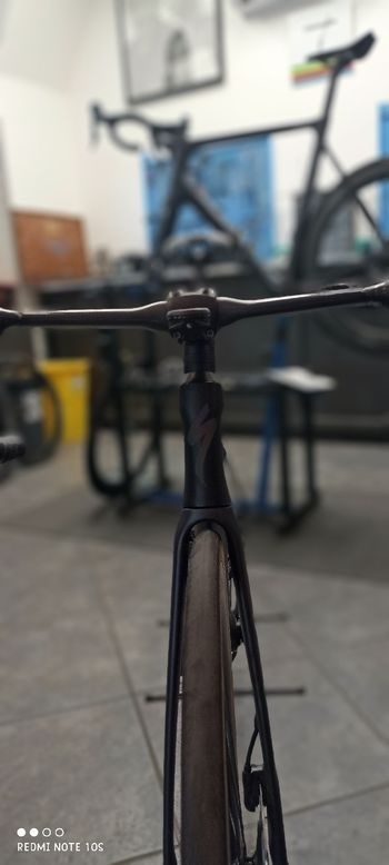 Used Specialized Venge Pro 2019 2019 Road & Gravel — image 8 of 9