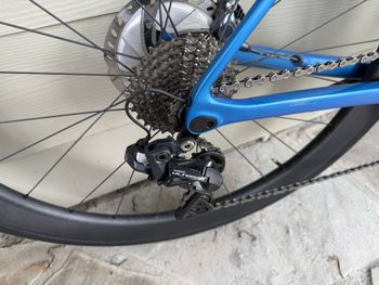 Used Canyon Ultimate CF SL Disc 8.0 Di2 2020 2020 Road & Gravel, Blue — image 4 of 12