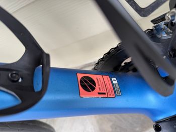 Used Canyon Ultimate CF SL Disc 8.0 Di2 2020 2020 Road & Gravel, Blue — image 7 of 12