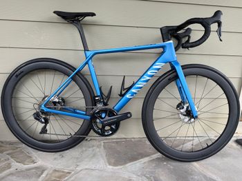 Used Canyon Ultimate CF SL Disc 8.0 Di2 2020 2020 Road & Gravel