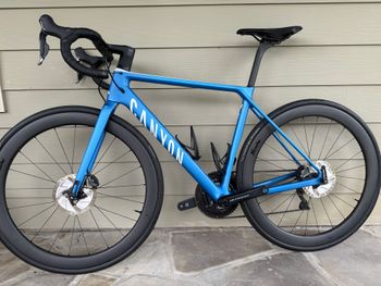 Used Canyon Ultimate CF SL Disc 8.0 Di2 2020 2020 Road & Gravel, Blue — image 2 of 12