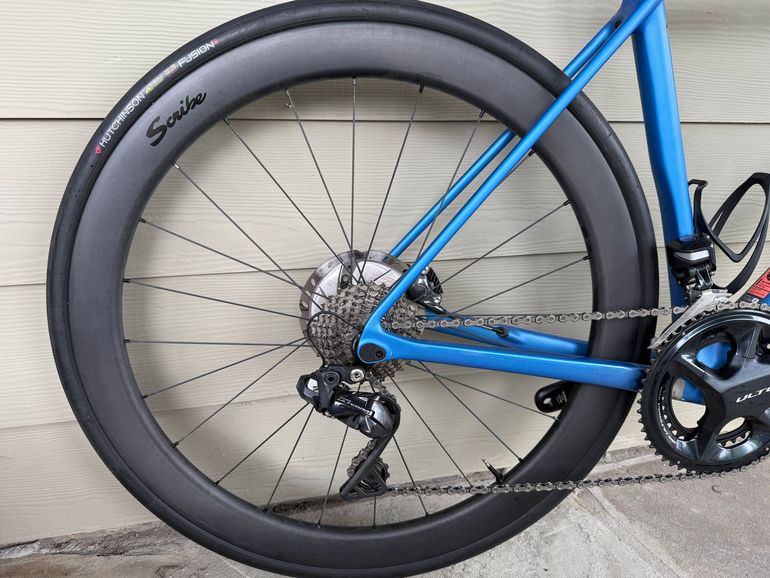 Used Canyon Ultimate CF SL Disc 8.0 Di2 2020 2020 Road & Gravel, Blue — image 3 of 12