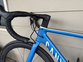 Used Canyon Ultimate CF SL Disc 8.0 Di2 2020 2020 Road & Gravel, Blue — image 5 of 12