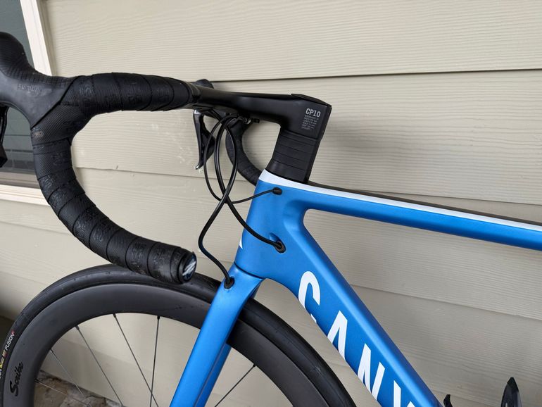 Used Canyon Ultimate CF SL Disc 8.0 Di2 2020 2020 Road & Gravel, Blue — image 5 of 12