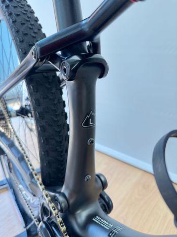 Used Specialized Specialized Epic Expert 2022 Taglia L 2022 Mountainbike, Black — image 10 of 28
