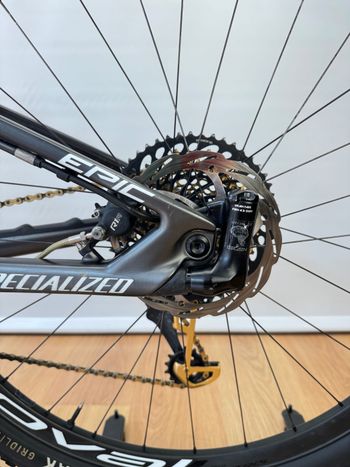 Used Specialized Specialized Epic Expert 2022 Taglia L 2022 Mountainbike, Black — image 24 of 28