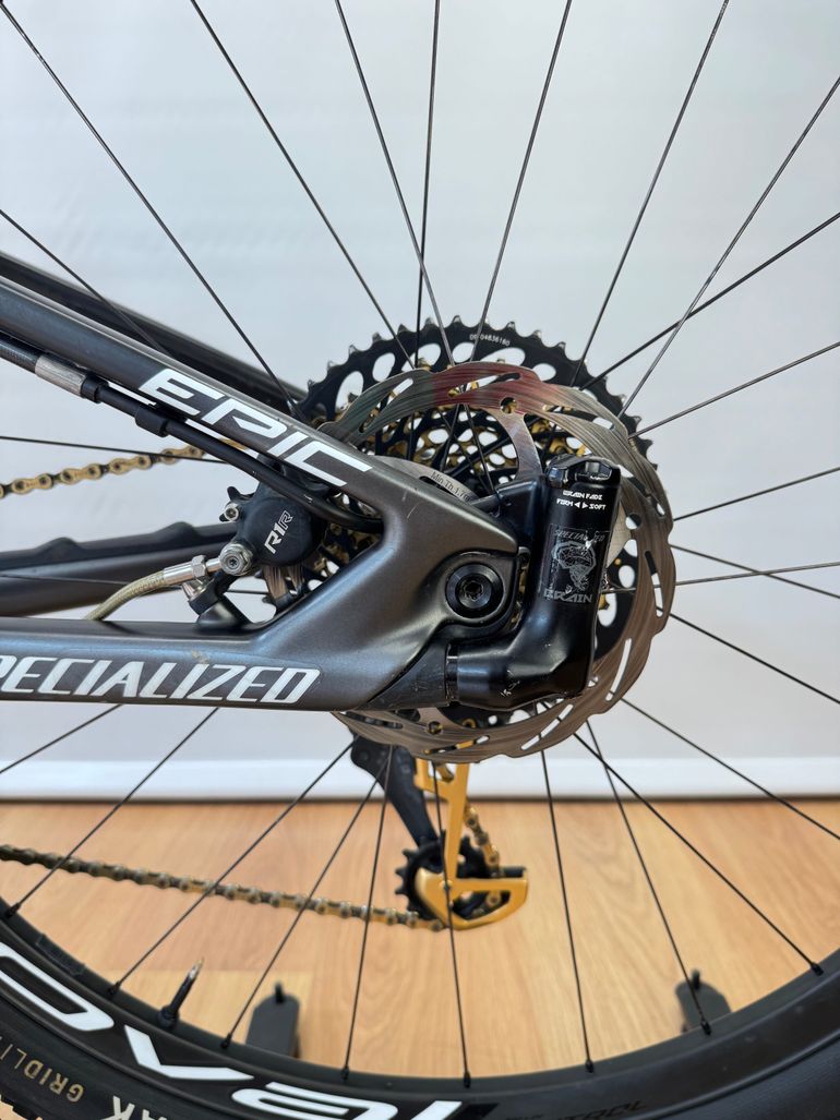 Used Specialized Specialized Epic Expert 2022 Taglia L 2022 Mountainbike, Black — image 24 of 28