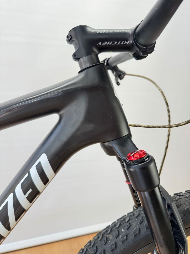 Used Specialized Specialized Epic Expert 2022 Taglia L 2022 Mountainbike, Black — image 17 of 28