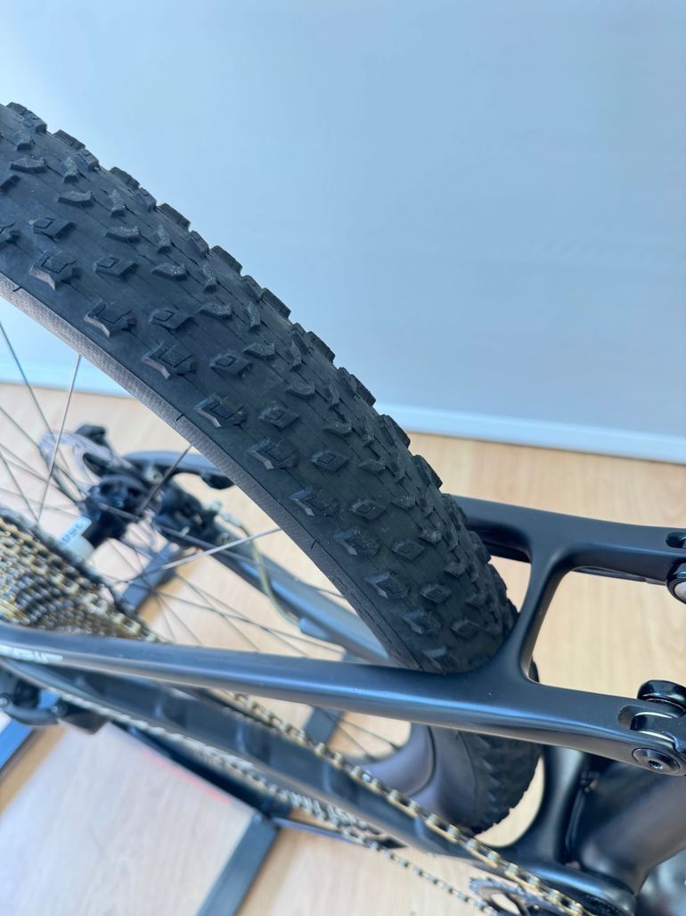Used Specialized Specialized Epic Expert 2022 Taglia L 2022 Mountainbike, Black — image 12 of 28
