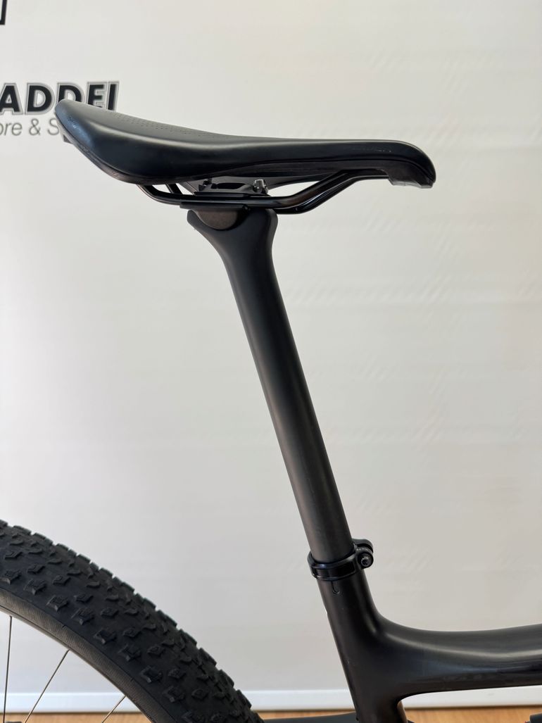 Used Specialized Specialized Epic Expert 2022 Taglia L 2022 Mountainbike, Black — image 13 of 28
